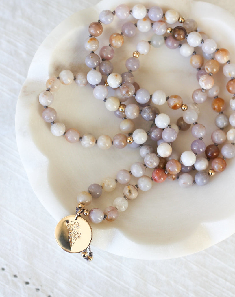 agate mala pendant necklace with daisy medallion